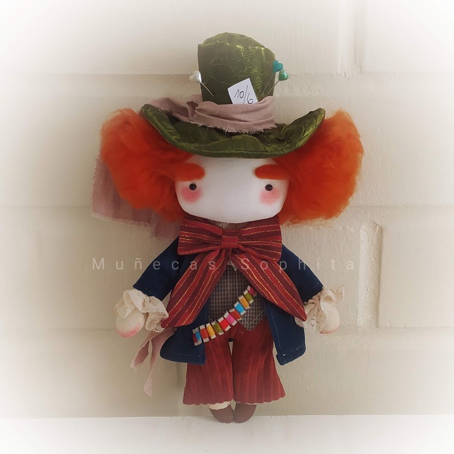 Taller Virtual Sombrerero loco, Colección 24 cm.